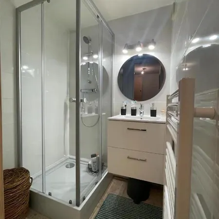 Charming Cocoon Pool And Jacuzzi Alpstuga