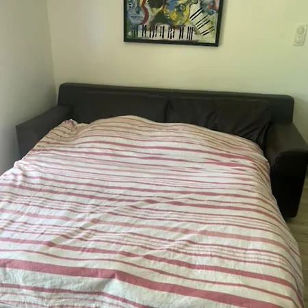 شاليه Charming Cocoon Pool And Jacuzzi جوراردُميه