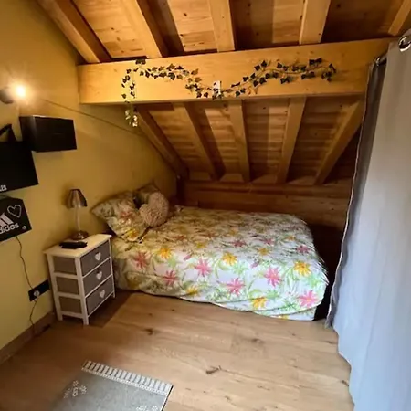 Charming Cocoon Pool And Jacuzzi *