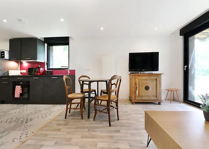 Horská chata Charming Cocoon Pool And Jacuzzi