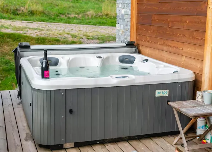 Charming Cocoon Pool And Jacuzzi Horská chata *